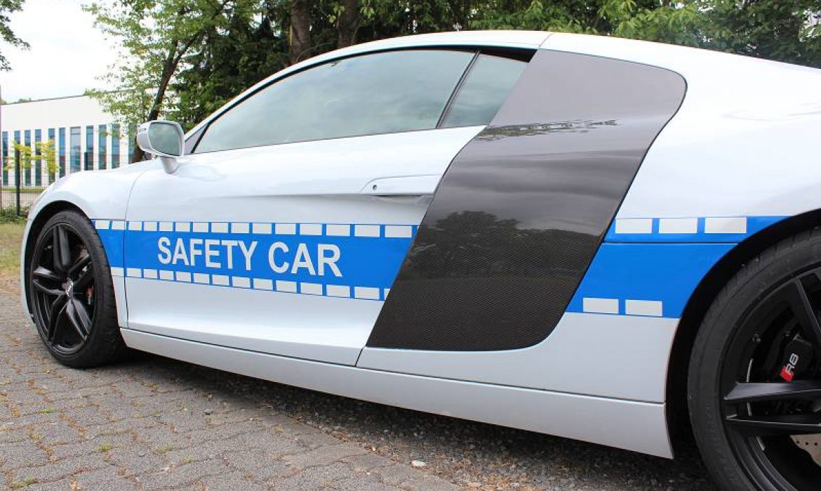 Audi R8: Beschriftung im "Safety Car" Design